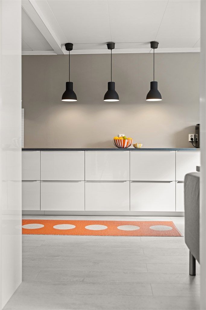 Stilig belysning på kjøkkenbenken