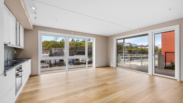 Kom gjerne på formiddagsvisningen 11. februar kl. 11.30. Husk å melde deg på! Snerten leilighet med mye lys.