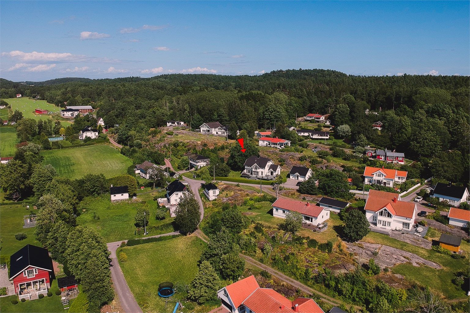 Et barnevennlig område med kort vei til alt familien trenger i hverdagen.