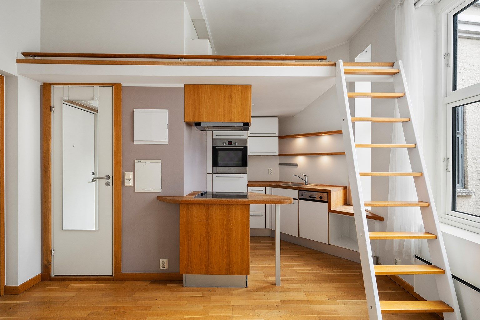 Praktisk 1 roms med sovehems.