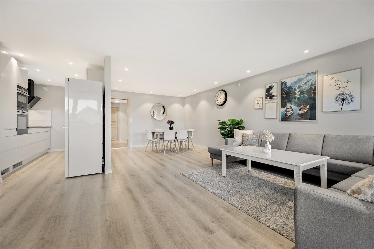 Moderne og velholdt 3-roms endeleilighet i 2. etasje.
Foto: Stine Prøitz Jørgensen.