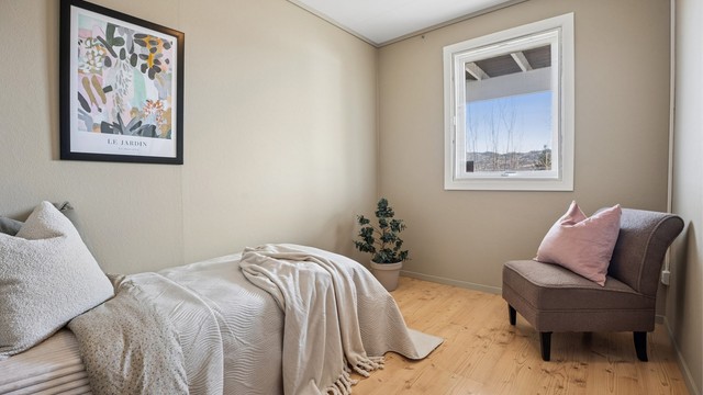 Soverom 2 i underetasje.