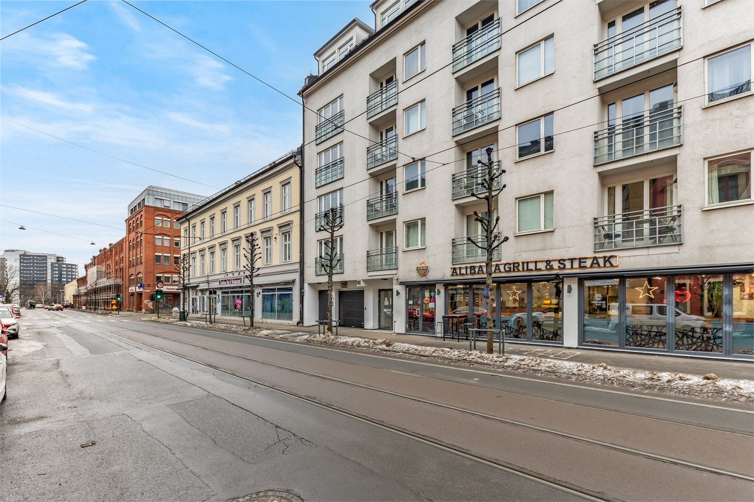 Fasade - Leiligheten peker mot bakgården, men like utenfor har du gangavstand til alt av kultur- og servicefasiliteter på Grünerløkka og i sentrum.