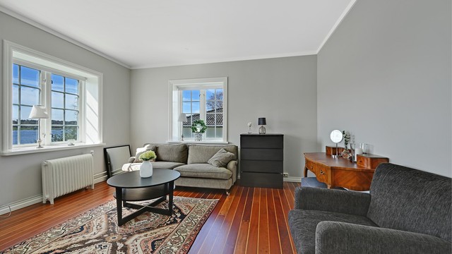 Her er det god plass til å innrede med diverse sofa/kontor/garderobe.