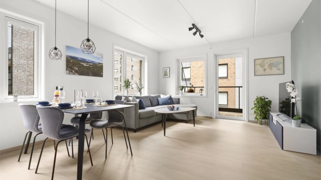 Caroline Berg-Thomassen har gleden av å presentere Turbinveien 19!