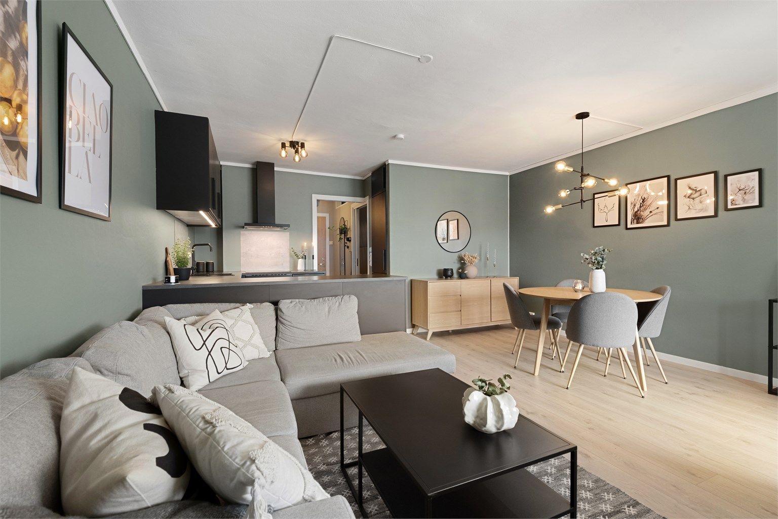 Fra sofakroken på stuen.