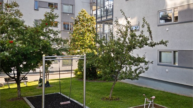 Hyggelige og barnevennlige fellesområder på eiendommen.