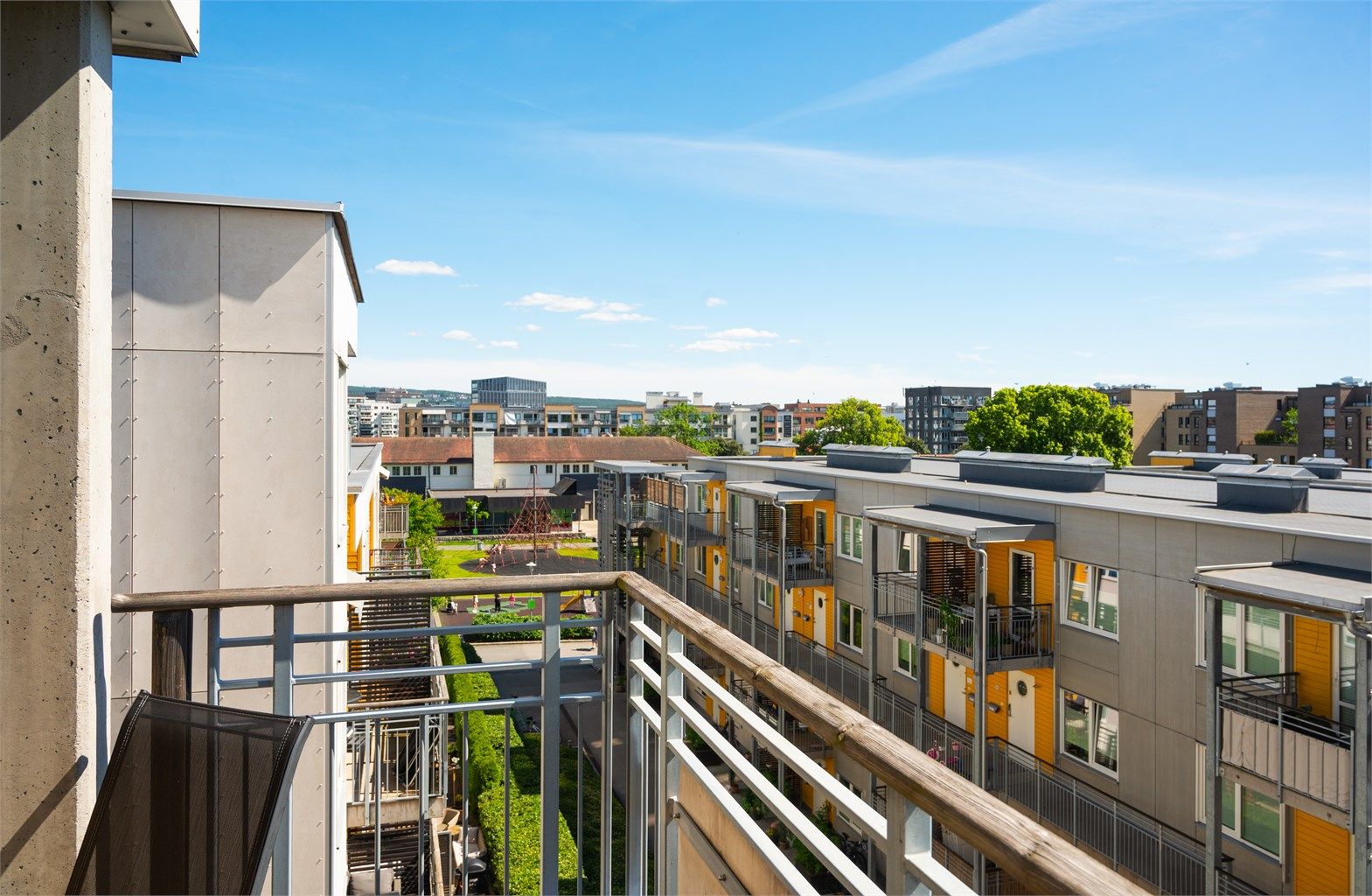 Velkommen til Kanonhallveien 38A - Presentert av Silje Gregussen v/ Krogsveen Løren. Fotograf: Christian Jacobsen v/ Studio Oslo AS.