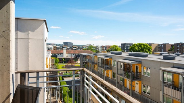 Velkommen til Kanonhallveien 38A - Presentert av Silje Gregussen v/ Krogsveen Løren. Fotograf: Christian Jacobsen v/ Studio Oslo AS.