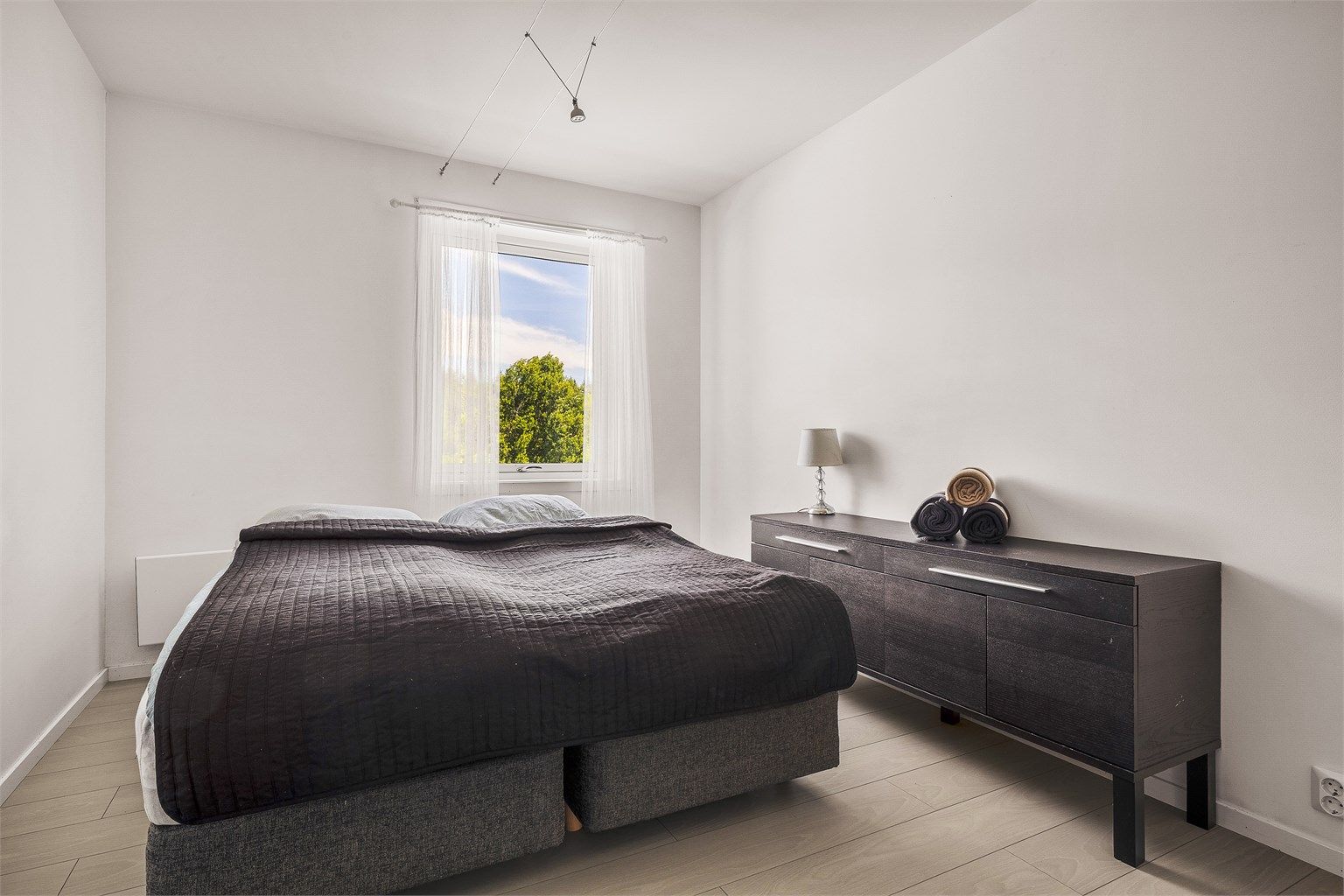 Hovedsoverom i utleieleiligheten. 