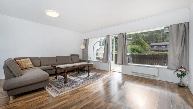 Innholdsrikt rekkehus over tre plan med attraktiv beliggenhet i et familievennlig område på Larsgården.
Foto: John Colbensen