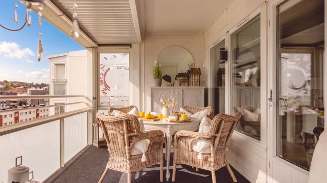 God plass til en hyggelig møblering og perfekt forlengelse av stueområdet.