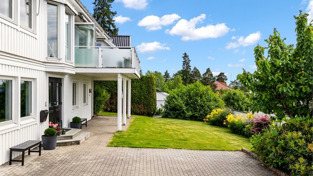 Belegningsstein på gårdsplassen