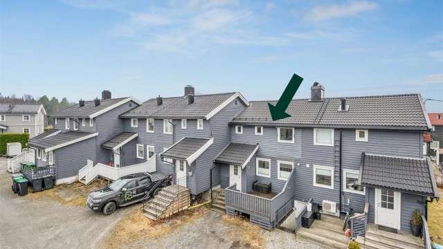 Velkommen til Reineveien 55! - Presentert av Elisiff Wennersgaard v/Krogsveen. Foto: Per O. Skjellnan v/Efkt