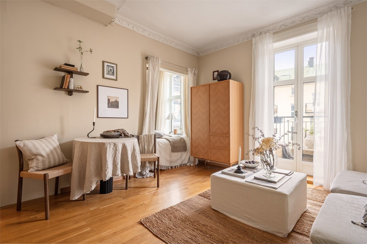 Sindre Edvardsen Nyhus v/ Krogsveen har gleden av å presentere Hesselbergs gate 6B!