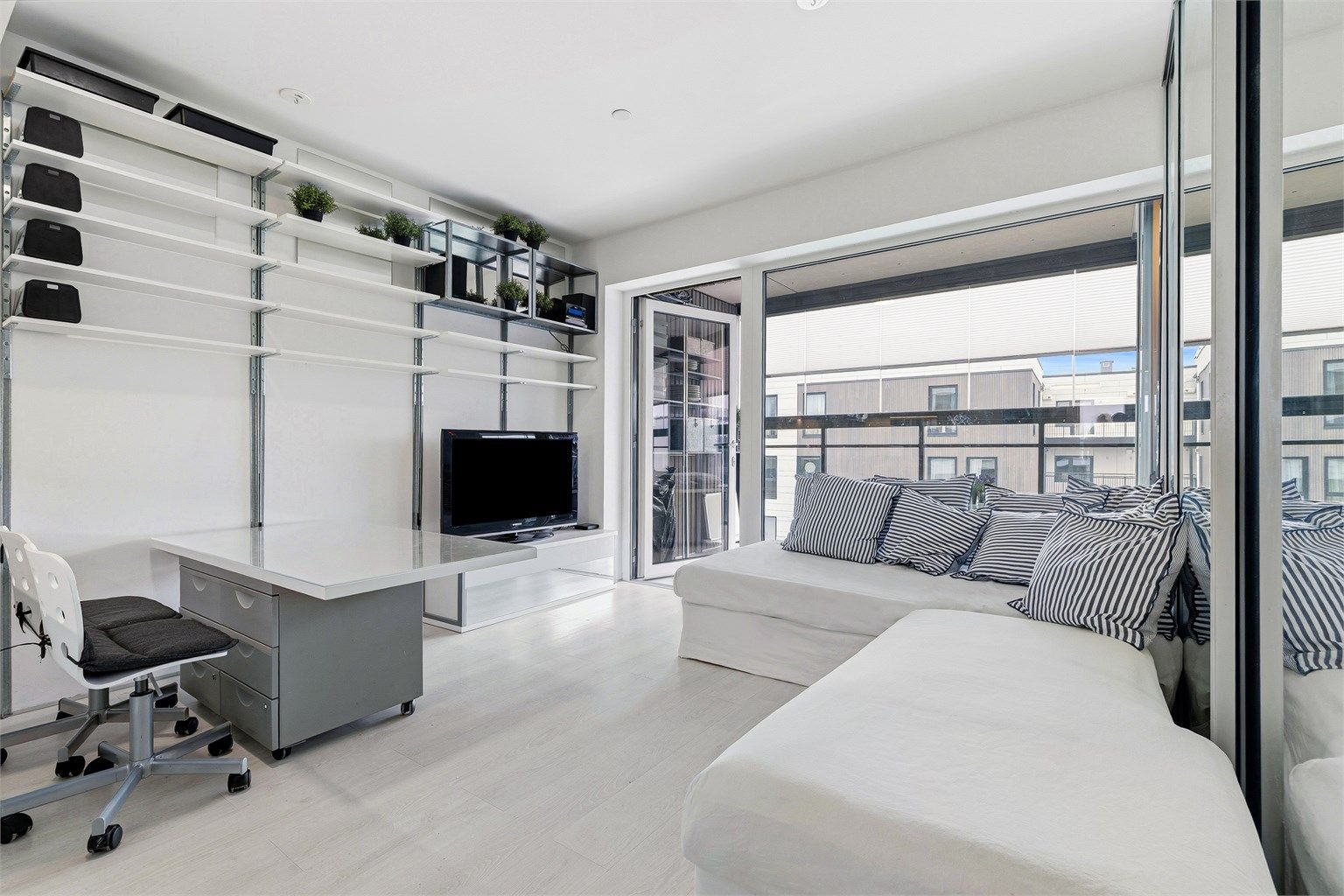 Balansert ventilasjon sørger for et sunt og behagelig inneklima i hele boligen.