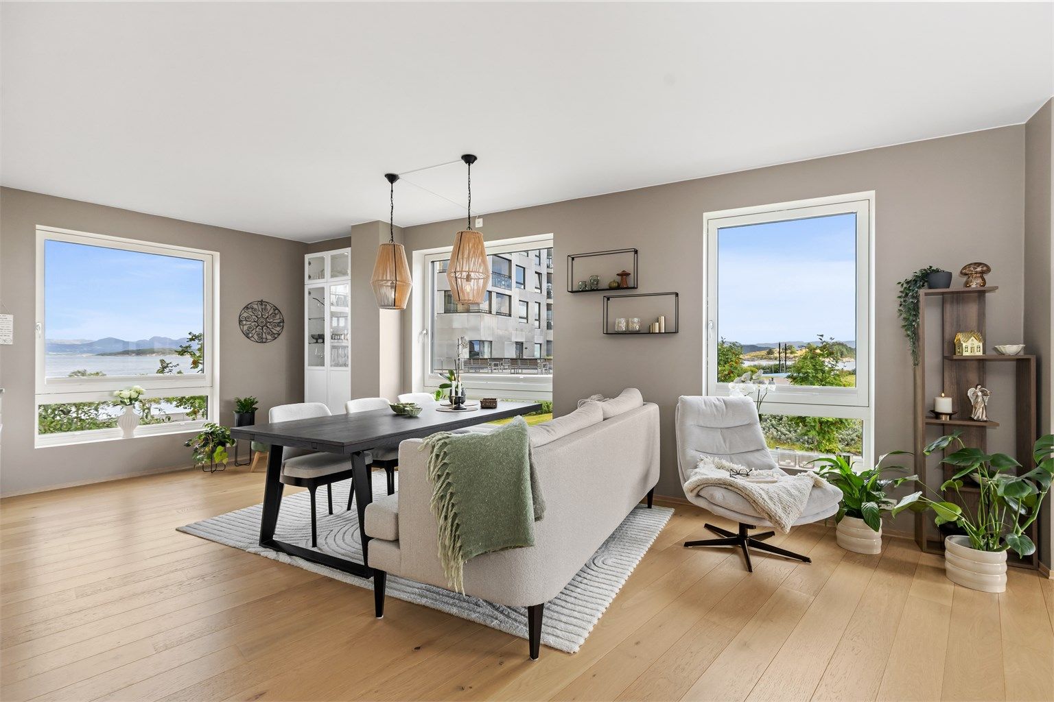 Nydelig hjørneleilighet med vannbåren gulvvarme og balansert ventilasjon for jevn komfort.
Foto: Marianne Lyse