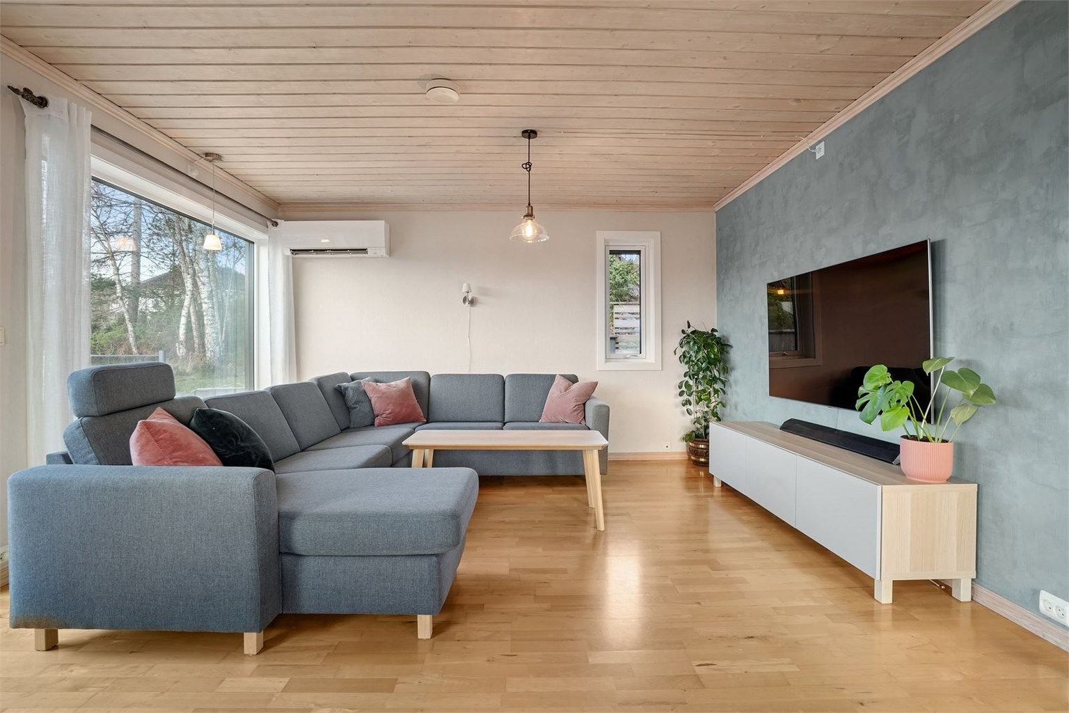 Trivelig tv-krok på stuen 