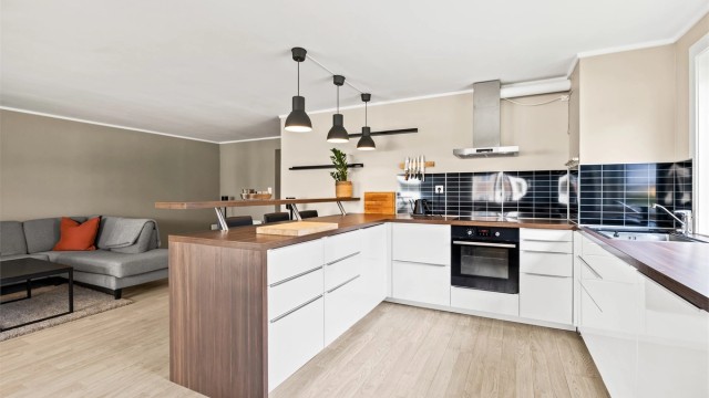 Krogsveen v/Christopher Sand ønsker velkommen til Engene 92B!