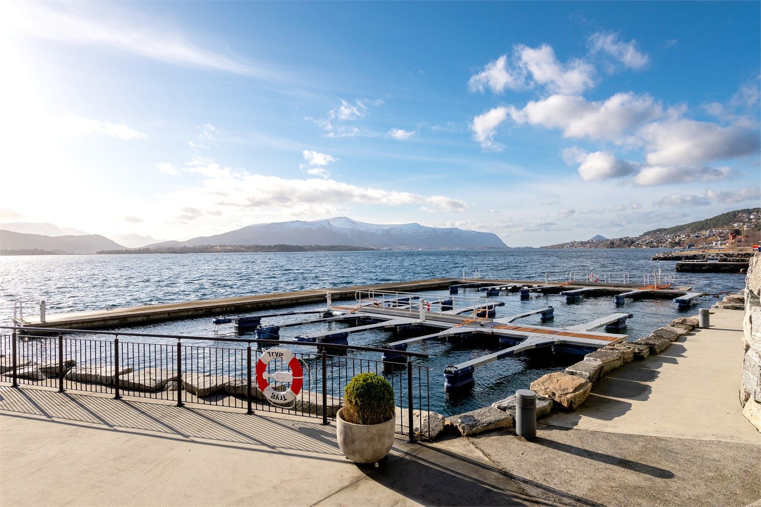 Småbåthavn like ved eiendommen