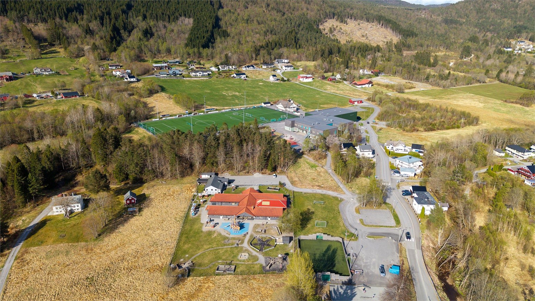 Nærområdet er ideelt for barnefamilier og de som er glade i natur og friluftsliv.