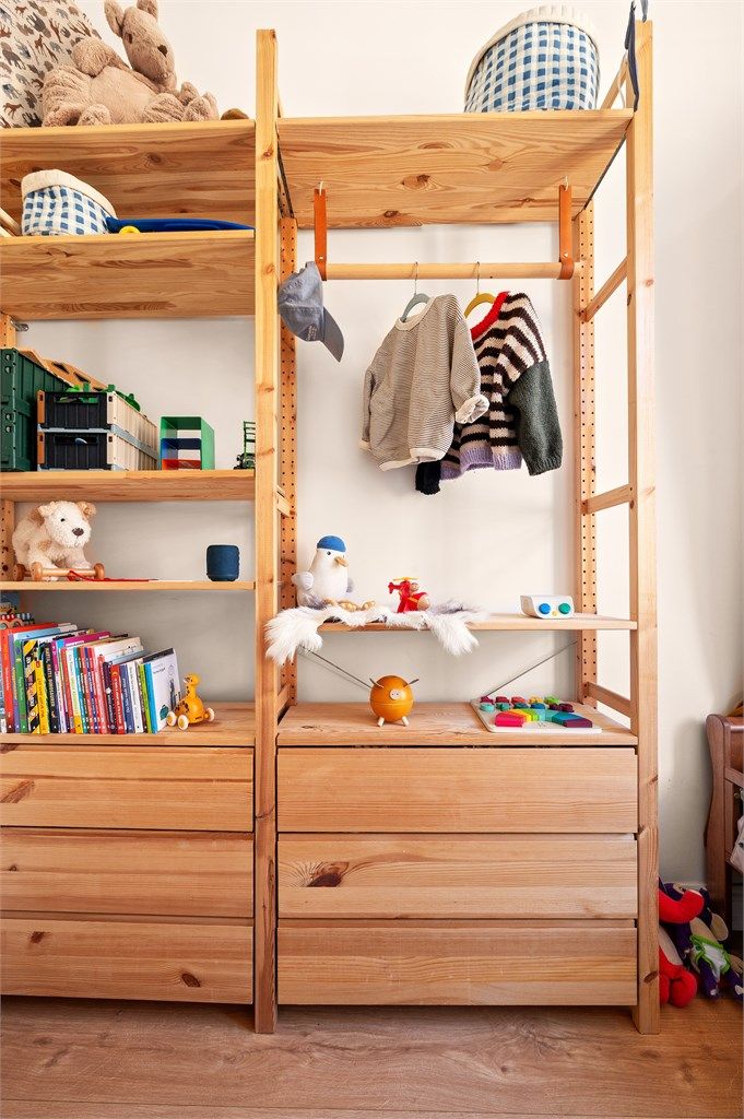 Fleksible oppbevaringsløsninger gir god utnyttelse av plassen.