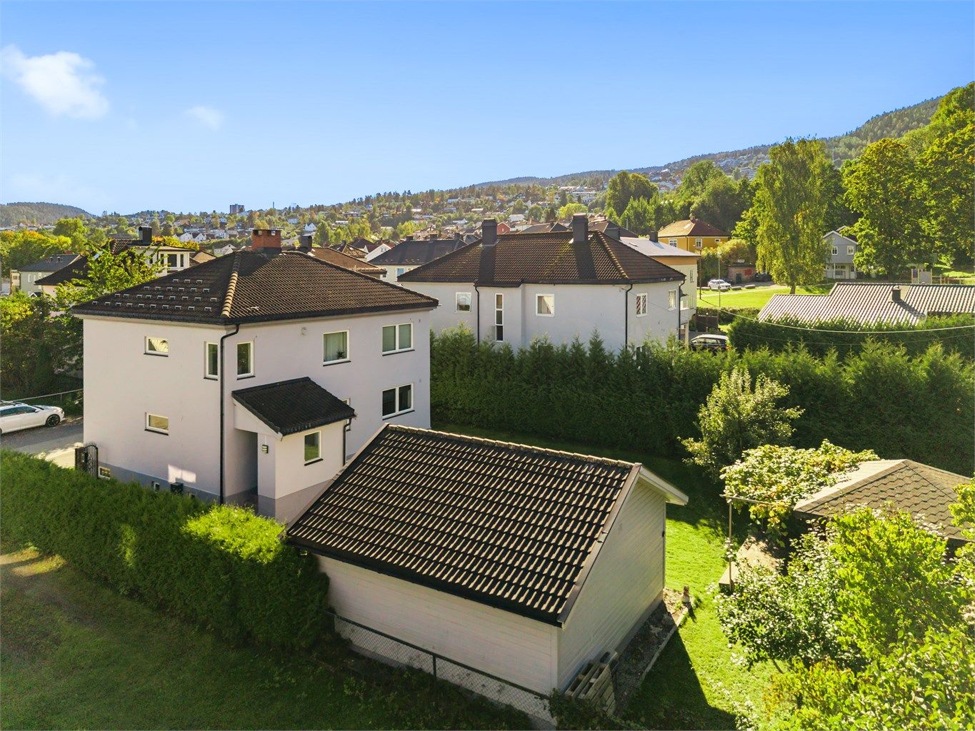 Boligen har en gjennomgående god standard i begge boenhetene og nyrenovert kjeller. Foto: Haiman Askari/Knipzet AS