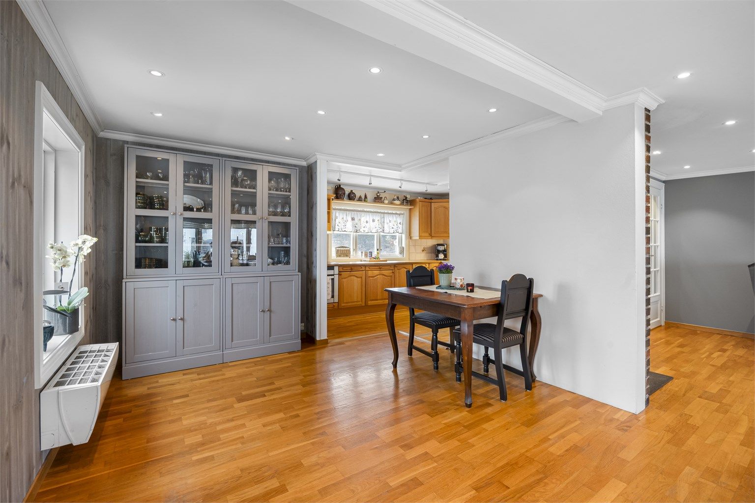 I huset er det også sentralstøvsuger som dekker alle tre etasjer i huset.