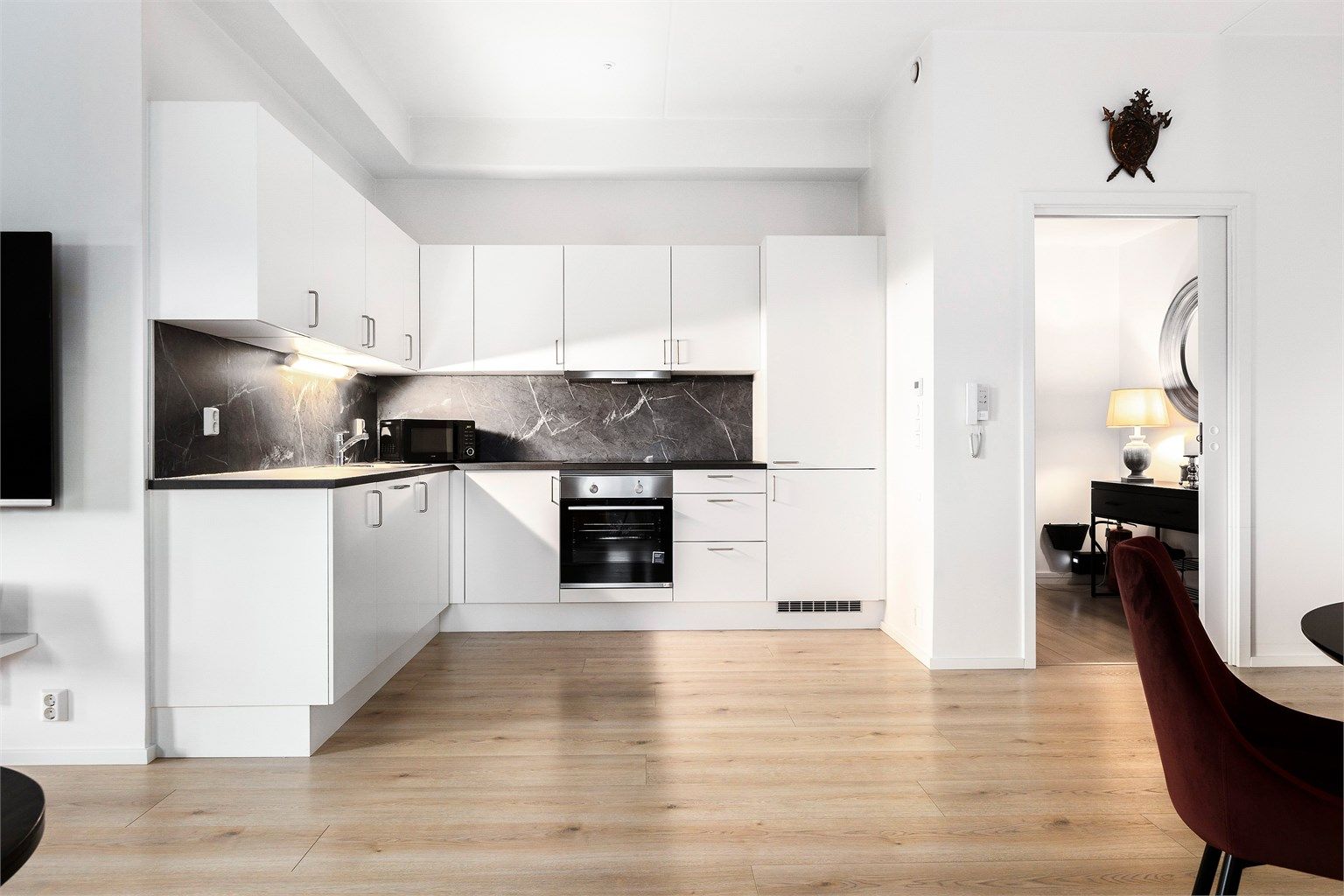 Velkommen til Kirkeveien 42. Presentert av Eirik Lundbekk ved Eiendomsmegler Krogsveen.