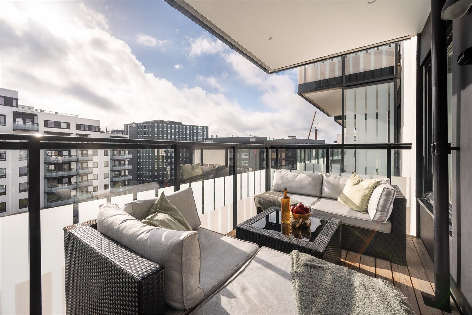 Velkommen til Lørenveien 59A - Presentert av Lørenmegler, Sindre Nyhus v/ Krogsveen!