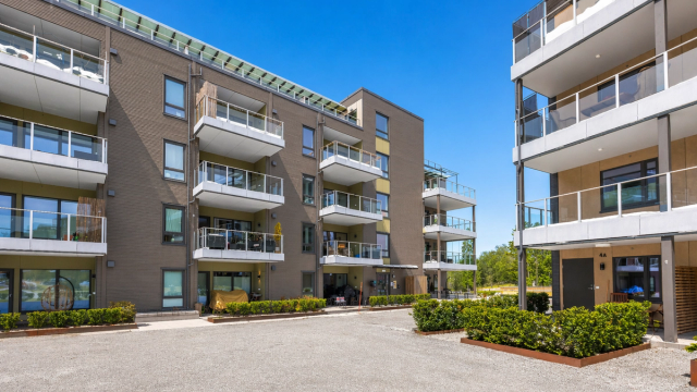 Velkommen til Vestlinna! Sentralt i Gjerdum sentrum med gangavstand til det meste du trenger.