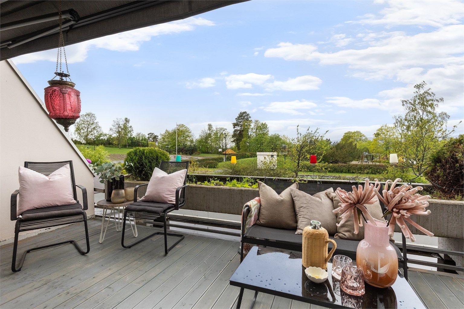 God plass til utemøbler og gassgrill. Foto: Petter Tanum Larsen