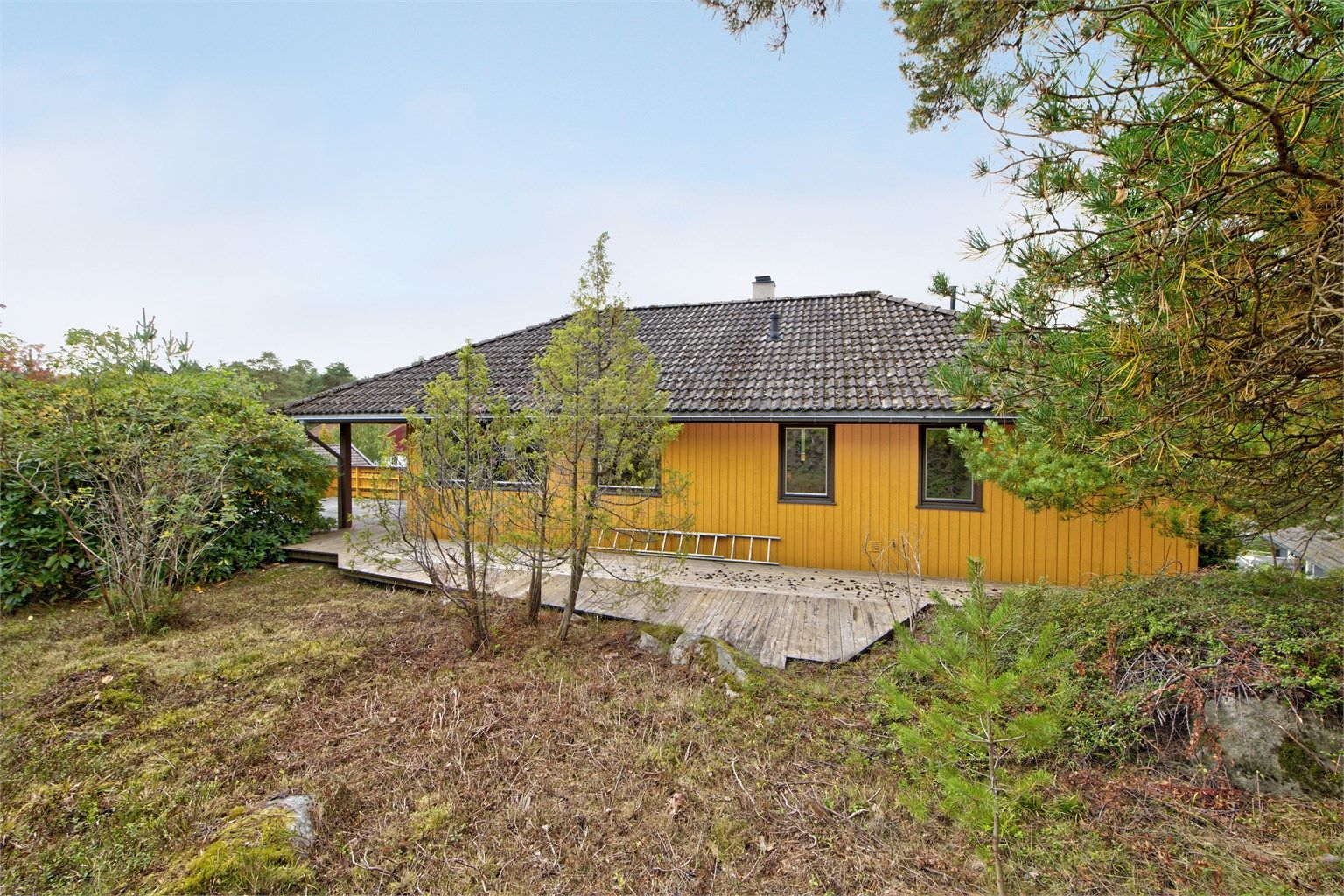 Uteplass på "baksiden" av huset