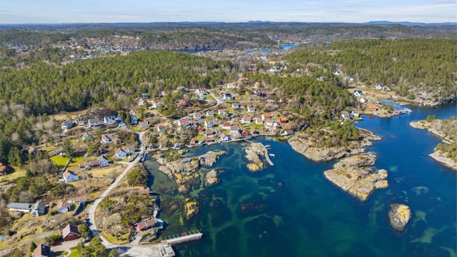 Kilsund byr på ekte sørlandsidyll med spredt bebyggelse, skog og nærhet til sjøen.