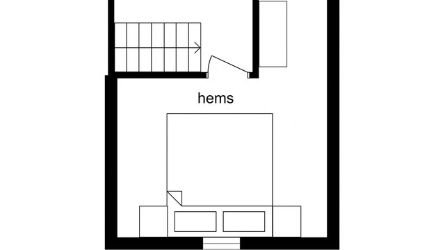 Hemsen gir ekstra, fleksibel plass. Arealet er ikke måleverdig grunnet takhøyde.