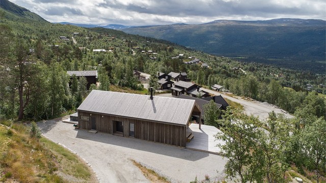 Beliggende i det attraktive hyttefeltet Bjorlia Nord Vest.