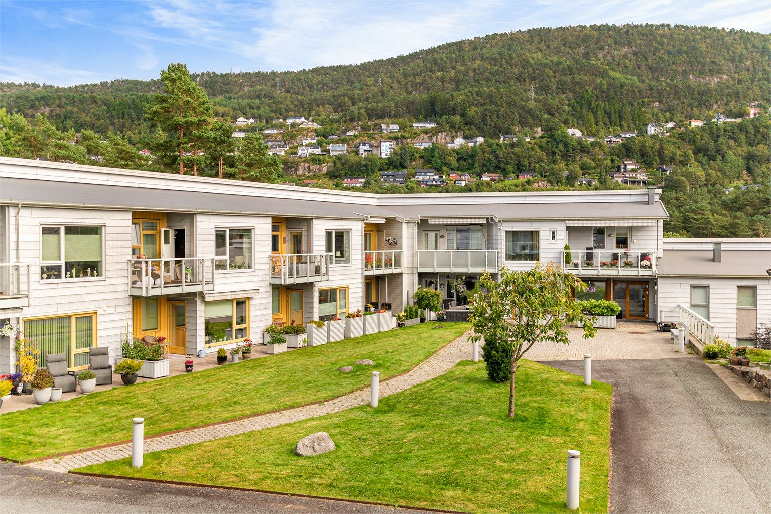 Velkommen til flotte Krohnehagen sameie og Nebbeveien 41.