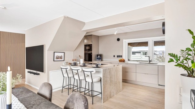 Velkommen til Åsenhagen 52D - presentert av Krogsveen v/Andreas Bergh Johannessen. Foto Image day v/Espen Edin