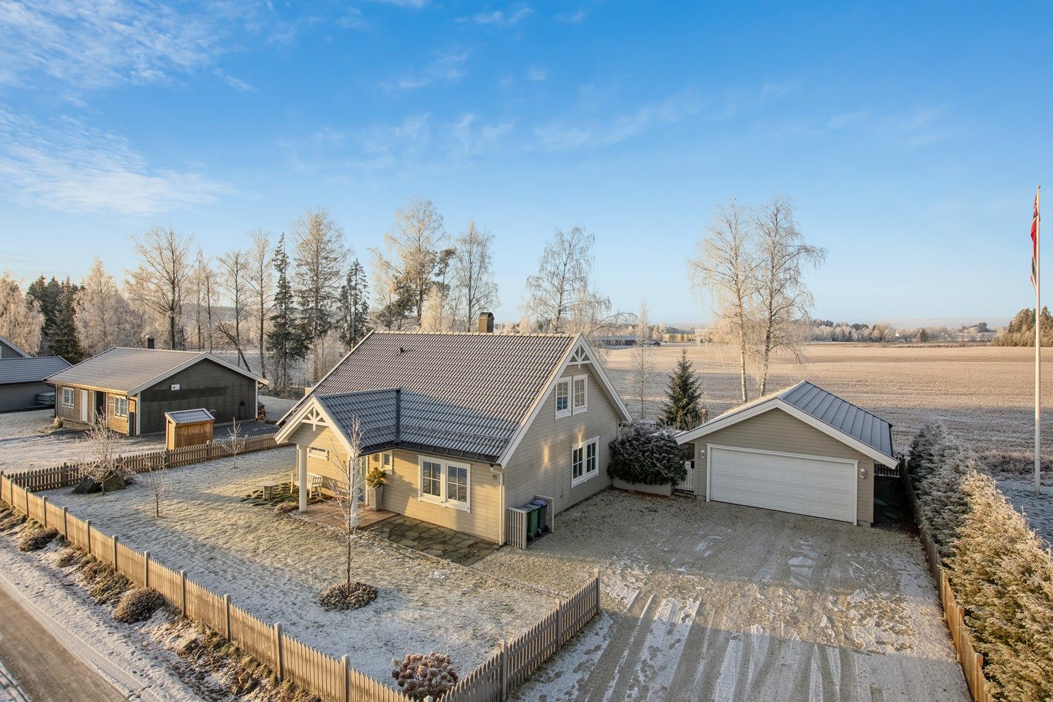 Velkommen til Nabben 11 - Enebolig oppført i 2018 med en gjennomgående god og familievennlig planløsning