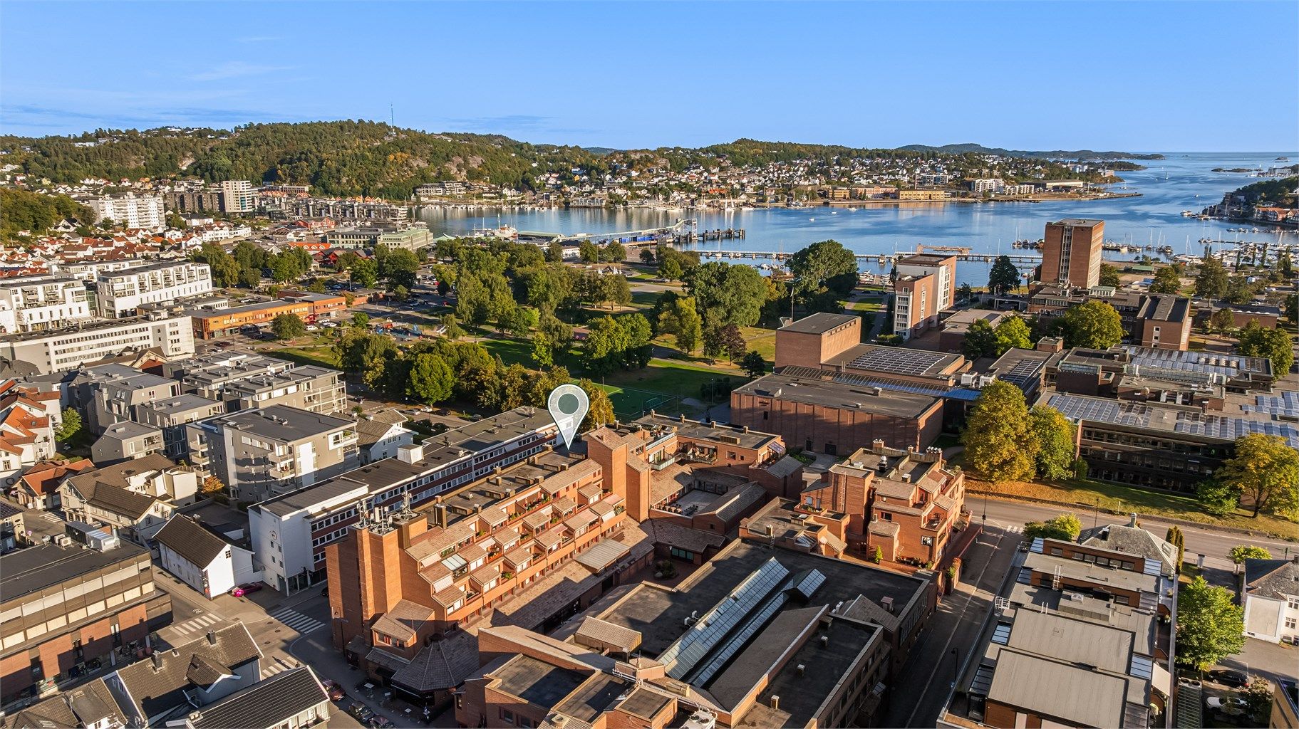 Her bor du med gangavstand til Sandefjord sentrum, Hvaltorvet og havnen.
Foto: [Fotograf Magik]