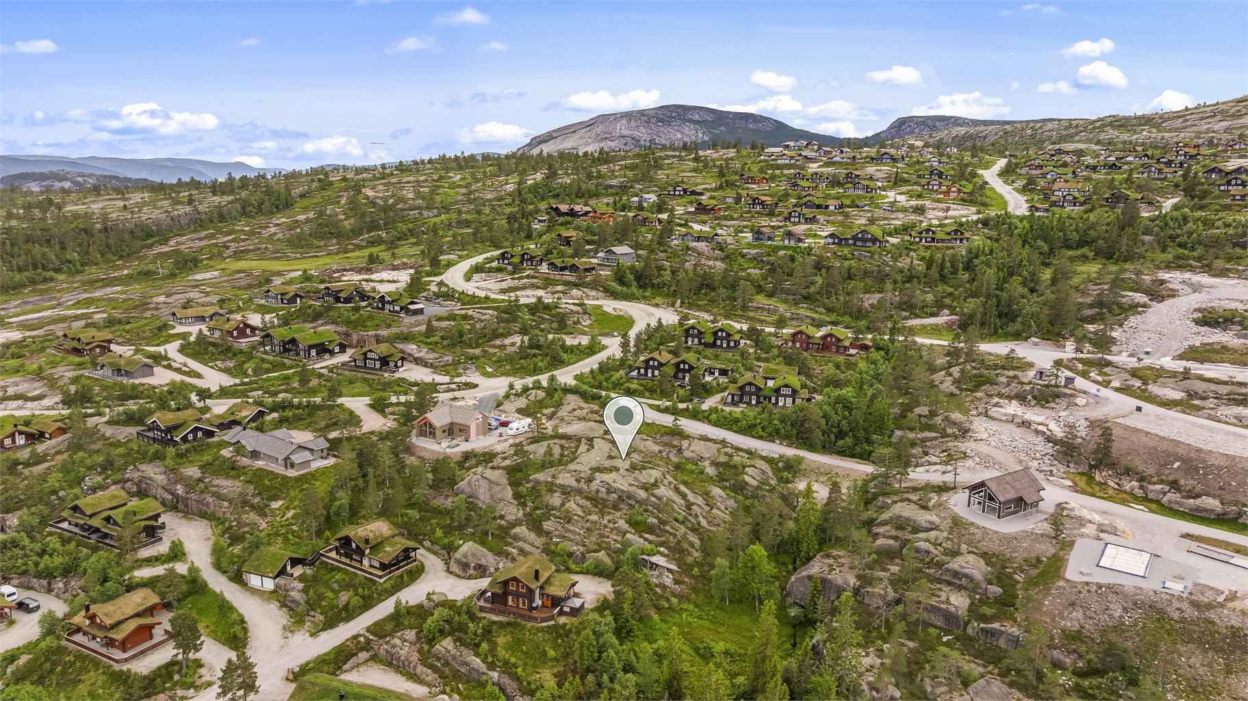 Tomtene ligger i et veletablert hyttefelt med nærhet til Vrådal Panorama skisenter.
Foto: Fotograf Magik