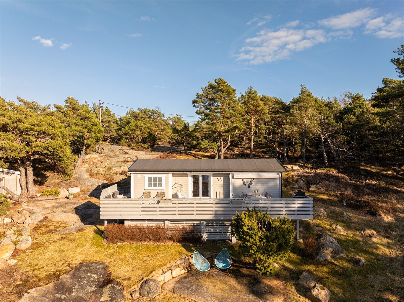 Hytta ble tilbygget i 2017. Opprinnelig del fra 1958 ble samtidig etterisolert. Kledning og vinduer ble også skiftet ut. Ny papp ble lagt på yttertaket i 2018.