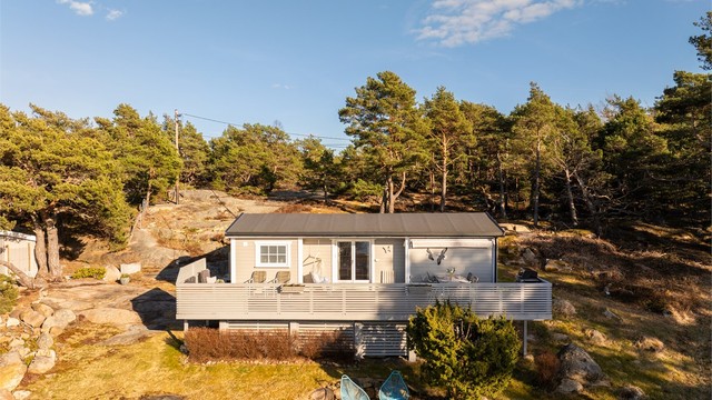 Hytta ble tilbygget i 2017. Opprinnelig del fra 1958 ble samtidig etterisolert. Kledning og vinduer ble også skiftet ut. Ny papp ble lagt på yttertaket i 2018.