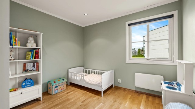 Det tredje soverommet passer utmerket som barnerom.