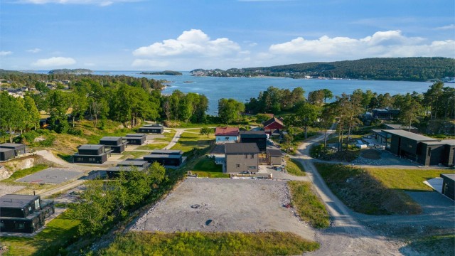 Tomten er ferdig opparbeidet og byggeklar.