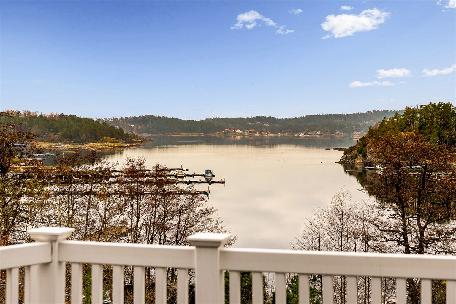 UTSIKT: Ikke noe å si på utsikten. Skjærgården i området er variert og vakker.