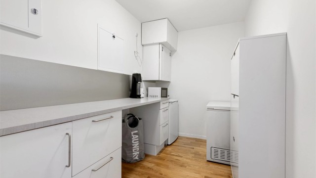 Bod/teknisk rom med innredning