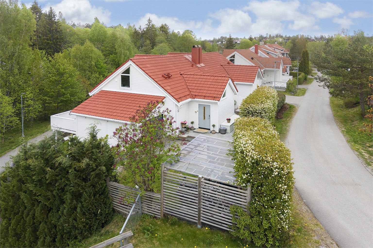 Velkommen til Greverudåsen 59 - En flott halvpart av tomannsbolig! 