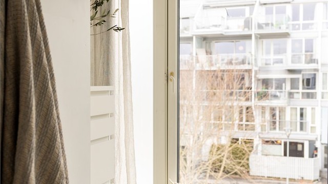 Nisje med plass til kommode.