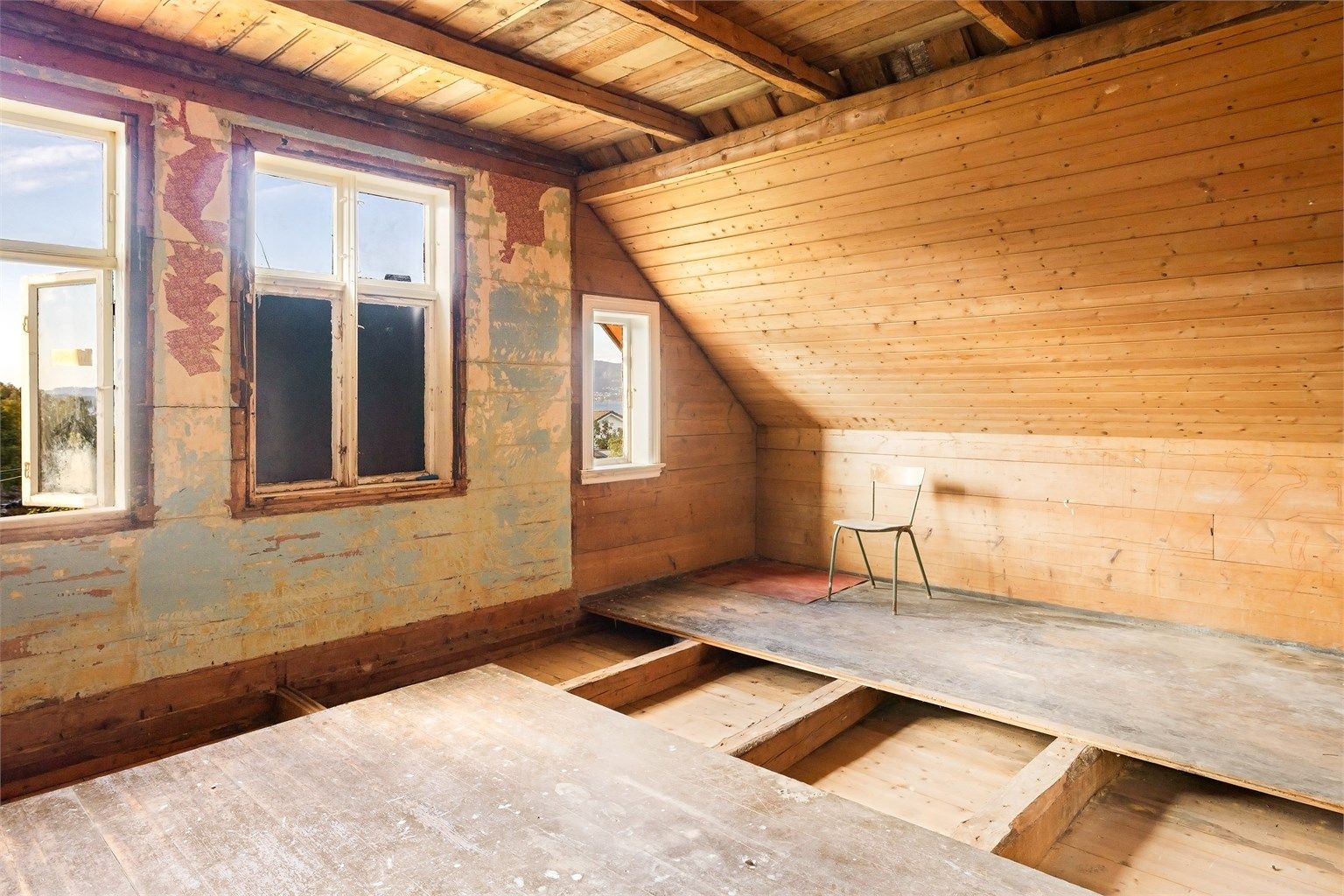 Hus søker nevenyttig kjøper med stå-på-vilje og god arbeidslyst.